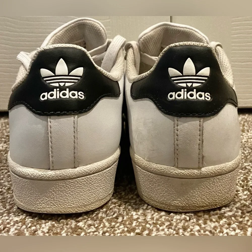 Adidas Superstar Sneakers Sz M6.5/W8.5 White Black Lace Up Low Top Shell Top